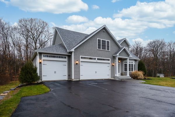 Cost of Driveway Tarring in Longmont