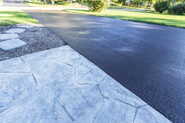 Residential Driveway Sealing in Longmont