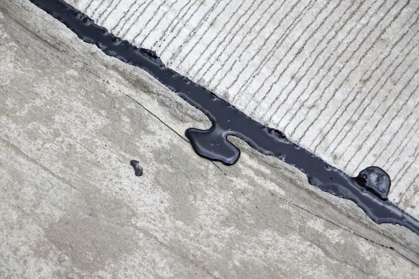 Pavement Crack Sealing in Longmont